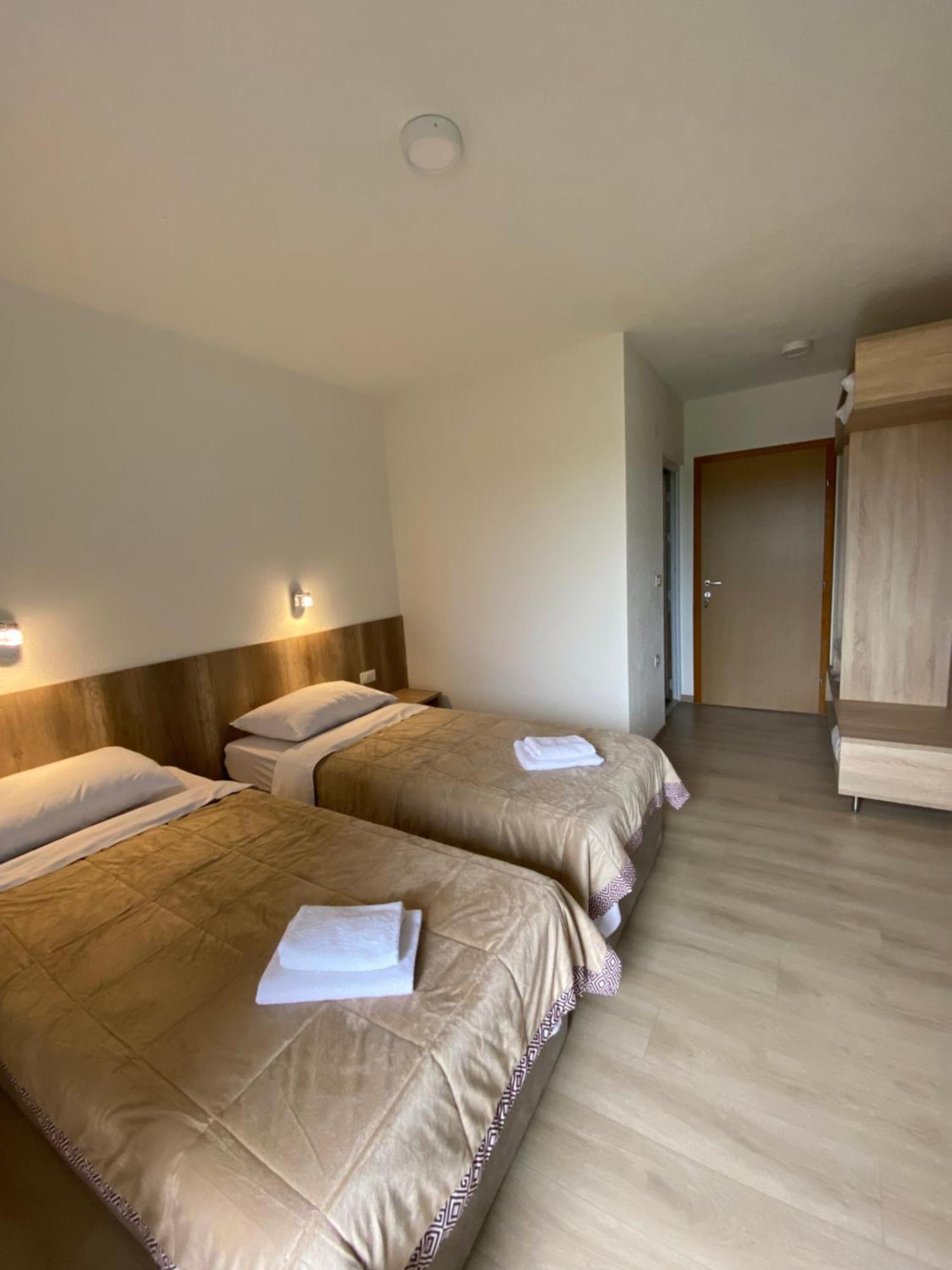 Pansion Raspudic Bed & Breakfast เมจูโกเรีย ภายนอก รูปภาพ