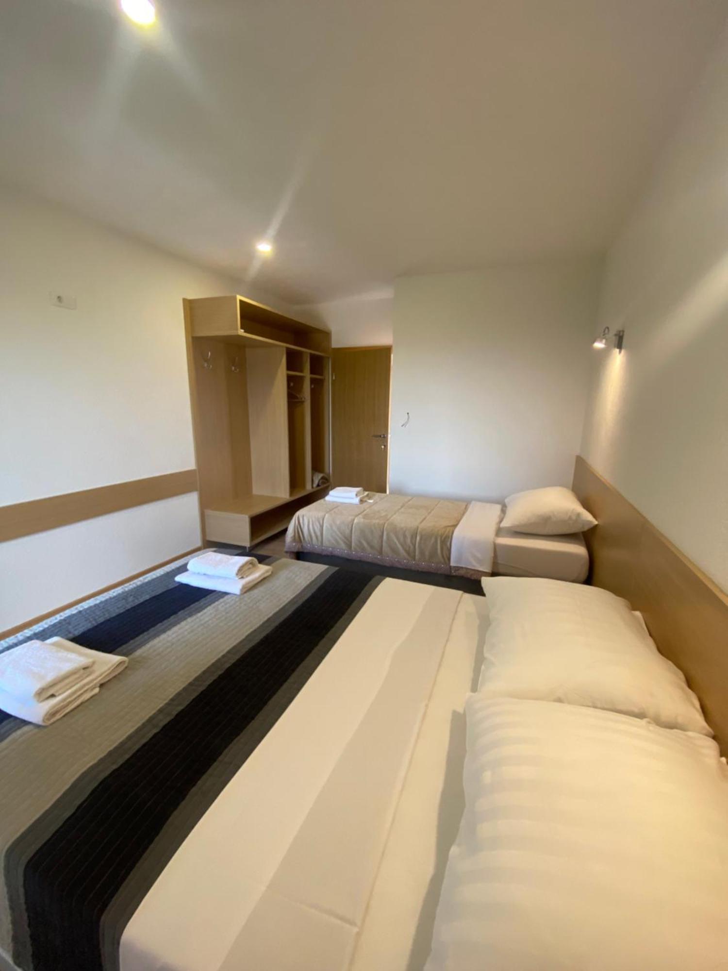 Pansion Raspudic Bed & Breakfast เมจูโกเรีย ภายนอก รูปภาพ